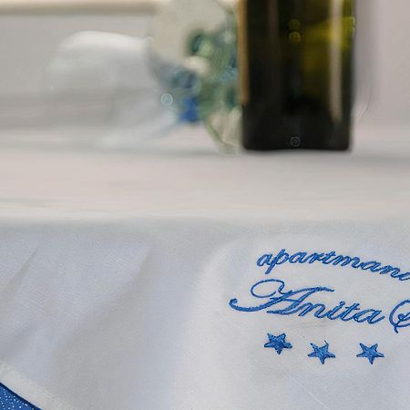 Apartmani Anitas Gradac  Kültér fotó